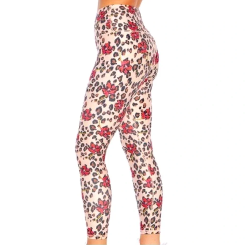 WILDFOX Sport Like New Contender Compression Ankle Leggings in Floral Leopard L